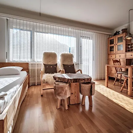 Paradies 015 أروسا